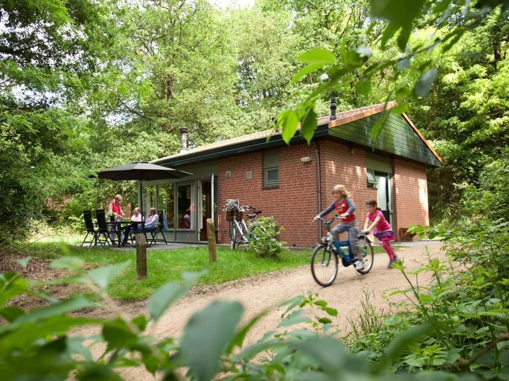 Landal Miggelenberg Hotel Hoenderloo Esterno foto
